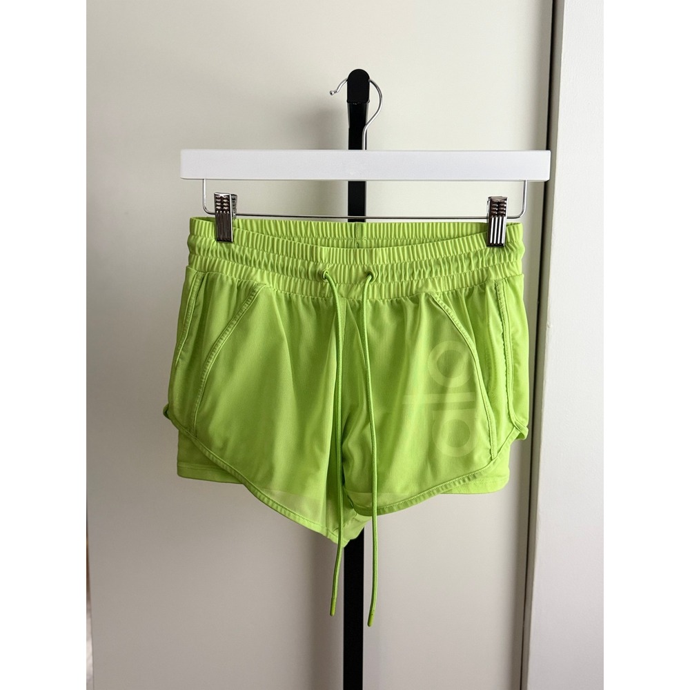 Alo Yoga Ambience Shorts – Size XS – Neon Lime